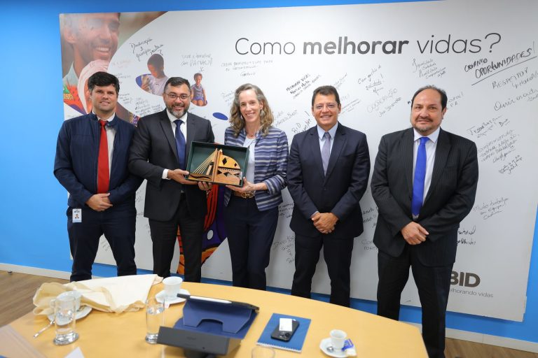 Governador Wilson Lima se reúne com ministro Waldez Góes para apresentar ações de prevenção contra fenômenos climáticos no Amazonas 4_foto Diego Peres Secom