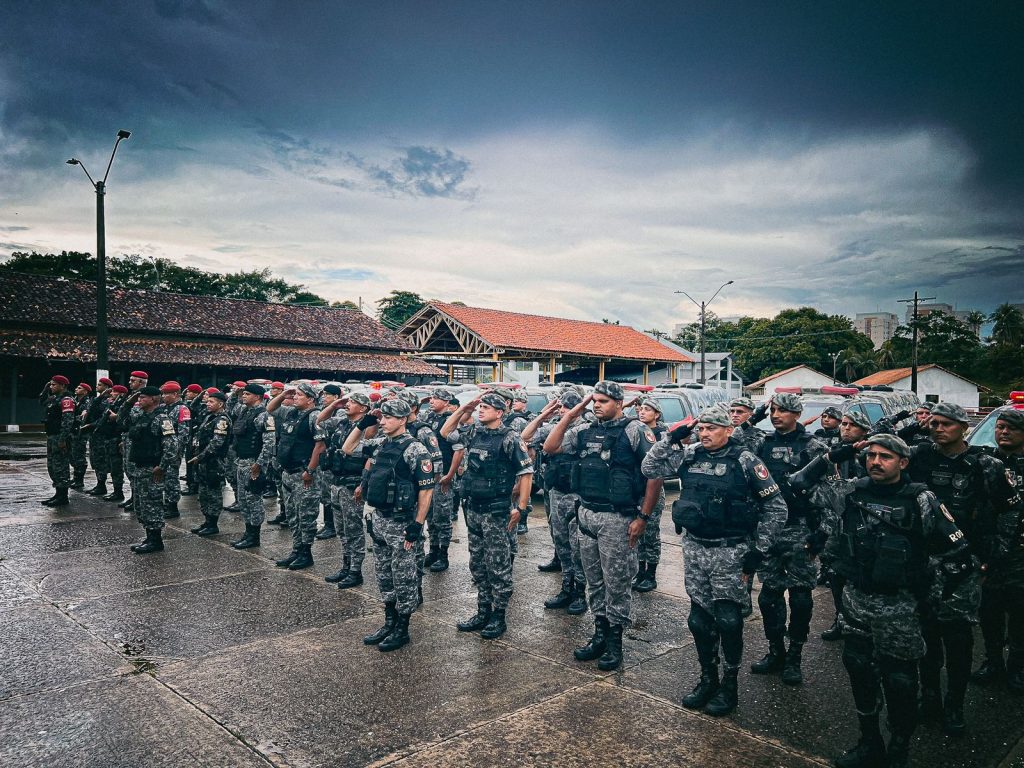 Polícia Militar do Amazonas captura cinco foragidos da Justiça em ações distintas na capital 2 PMAM TROPA CINCO FORAGIDO DA JUSTICA CAPTURADOS FOTO DIVULGACAO PMAM