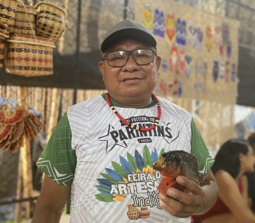 Festival de Parintins 2025: Cachaça indígena conquista visitantes na 5ª Feira de Artesanato da Fepiam 3 Artesanato indi769 gena Fepiam 02