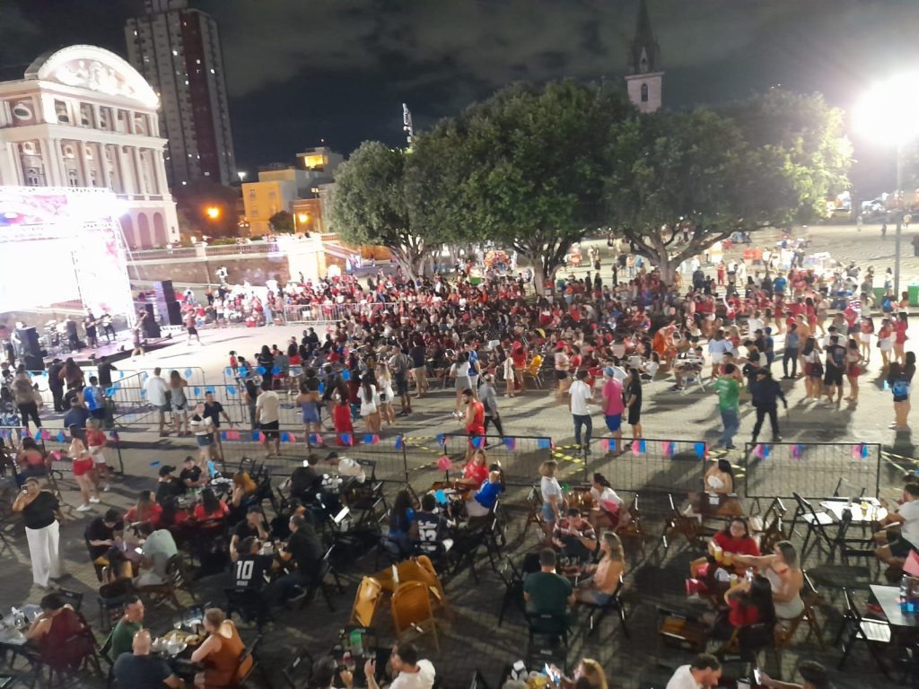 Festival de Parintins 2025: Transmissão da primeira noite do Festival de Parintins no Largo de São Sebastião agita torcedores dos bumbás 4 Cultura Festival de Parintins Largo de Sao Sebastiao foto Divulgacao 3