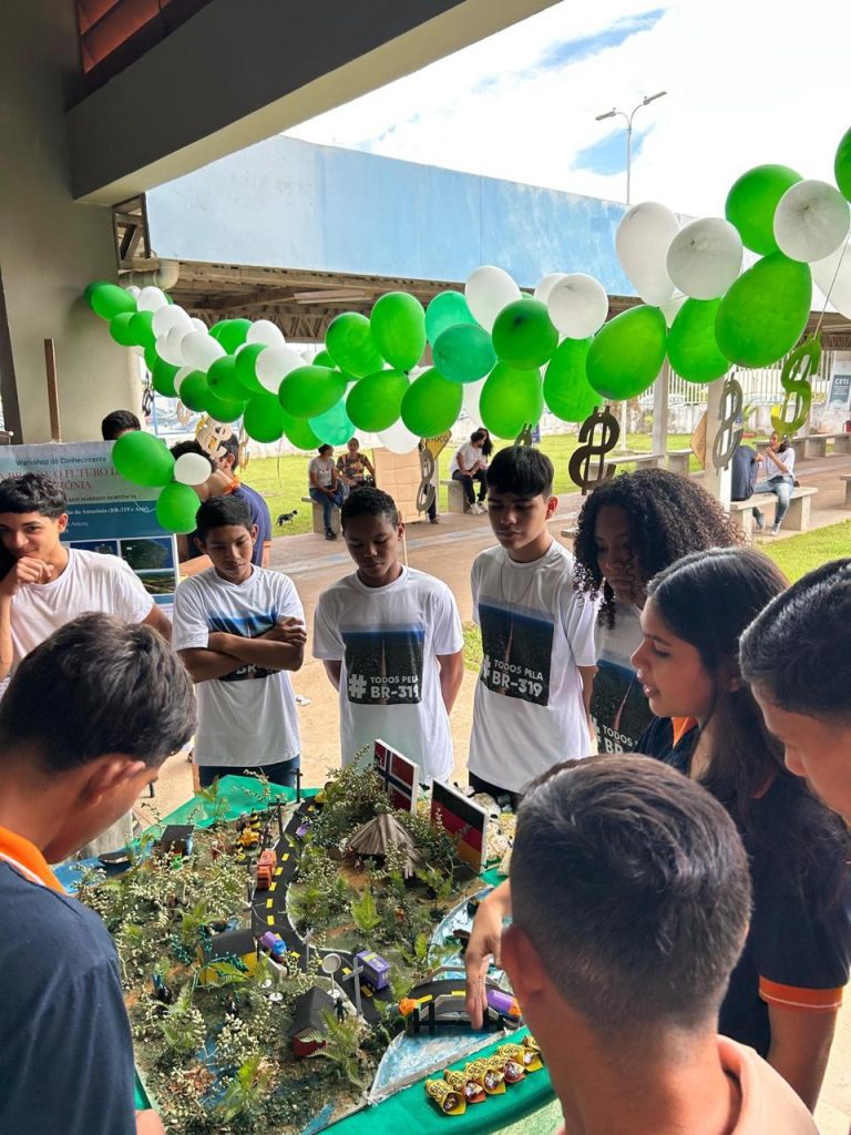 No Careiro, Ceti Profª Maria Adelaide realiza atividade pedagógica de conscientização sobre a BR-319 e o futuro da Amazônia 3 Educacao Atividade BR 319 Foto Arquivo Pessoal 2