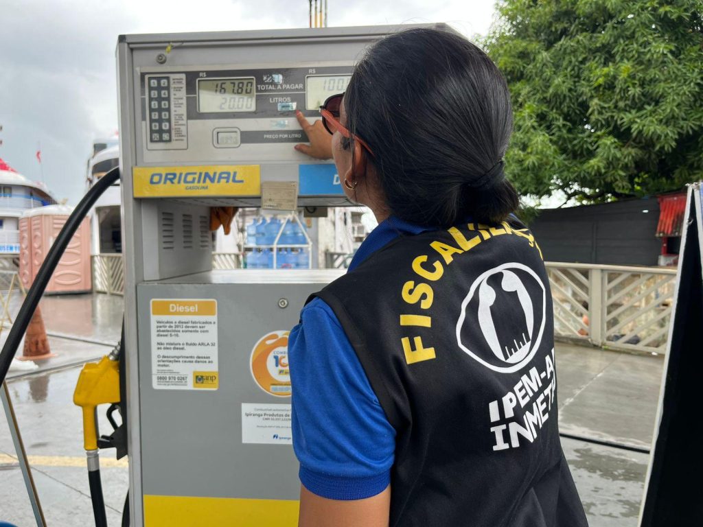 Festival de Parintins 2025: Ipem leva serviço de orientação e atendimento a população e comerciantes 3 Foto 2