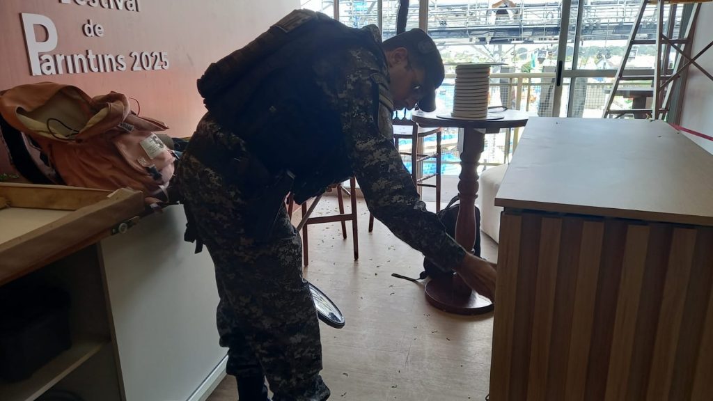 Festival de Parintins 2025: PMAM realiza varreduras antibombas com equipamentos de ponta para prevenir ameaças no Bumbódromo 3 PMAM VARREDURA DO MARTE NO BUMBODROMO FOTO ARIZANE GOMES PMAM 1