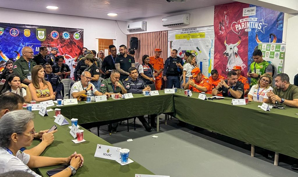 Festival de Parintins 2025: Segurança pública não registra ocorrências durante primeira noite de apresentação dos bois 4 SSP AM PARINTINS PRIMEIRA NOITE FOTOS VICTOR LEVY SSP AM 05