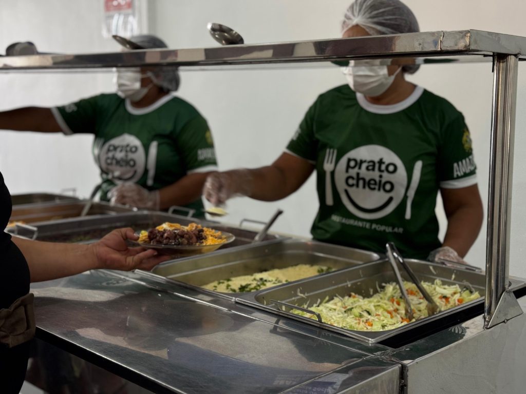 Festival de Parintins 2025: Prato Cheio entra no clima do boi-bumbá na Ilha Tupinambarana 6 Seas 5 Prato Cheio