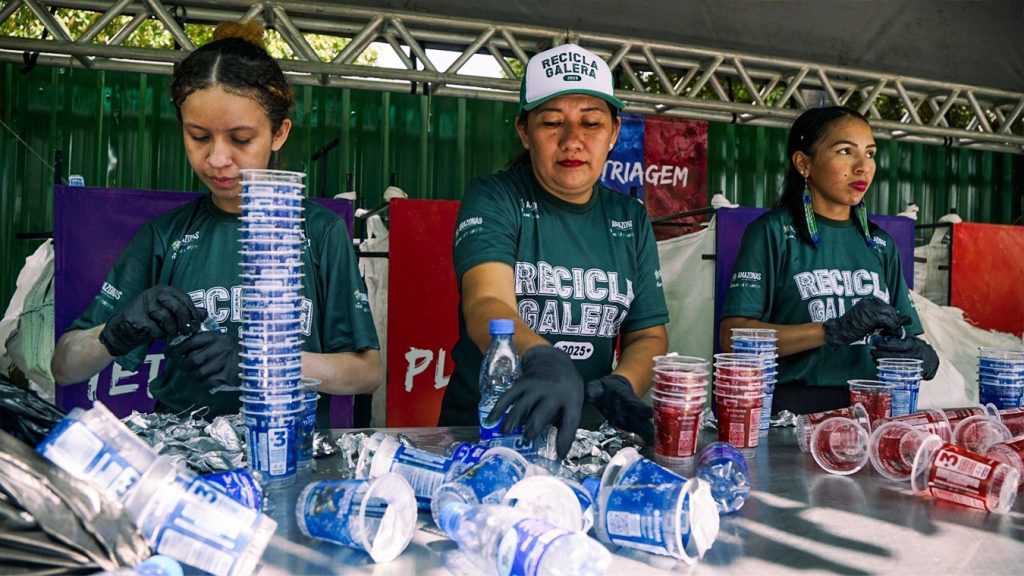 Parintins 2025: Cosama reforça compromisso ambiental com ações de sustentabilidade durante o festival 3 WhatsApp Image 2025 06 26 at 11.50.57