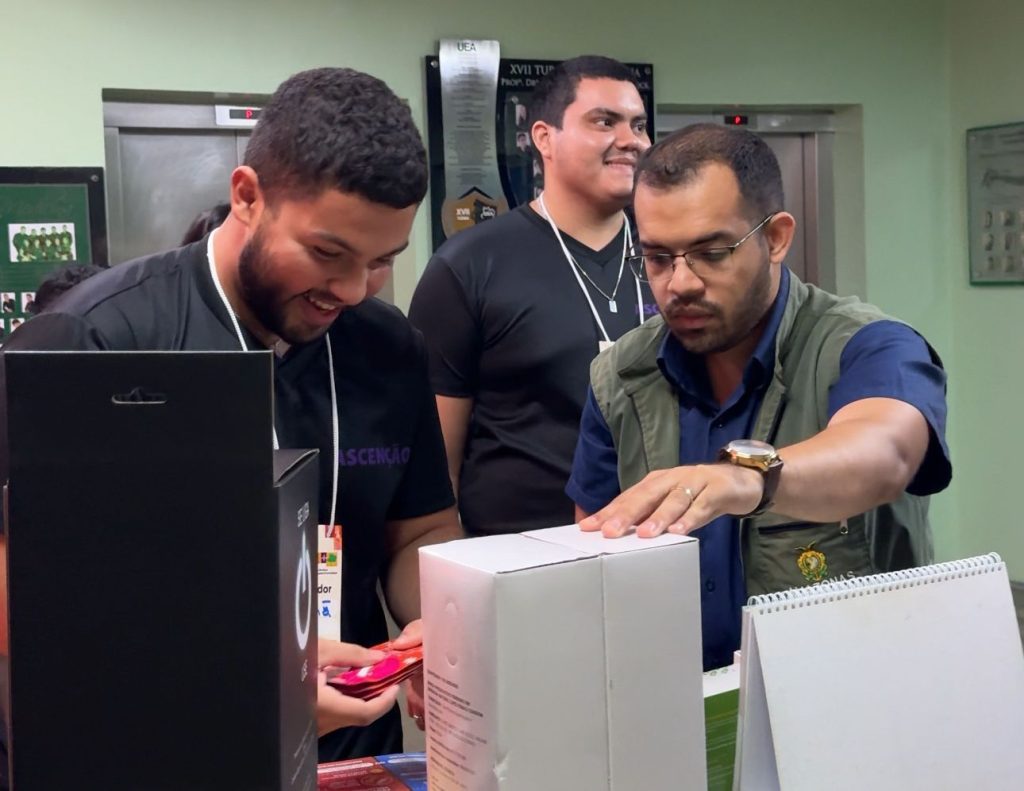 FVS-RCP reforça compromisso da vigilância em saúde para população LGBTQIA+ na 4ª Conferência Estadual 3 FVS-RCP reforça compromisso da vigilância em saúde para população LGBTQIA+ na 4ª Conferência Estadual