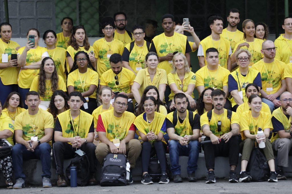 Em cerimônia com participação do Governo do Amazonas, voluntários do Projeto Rondon celebram receptividade no estado 8 Em cerimônia com participação do Governo do Amazonas, voluntários do Projeto Rondon celebram receptividade no estado