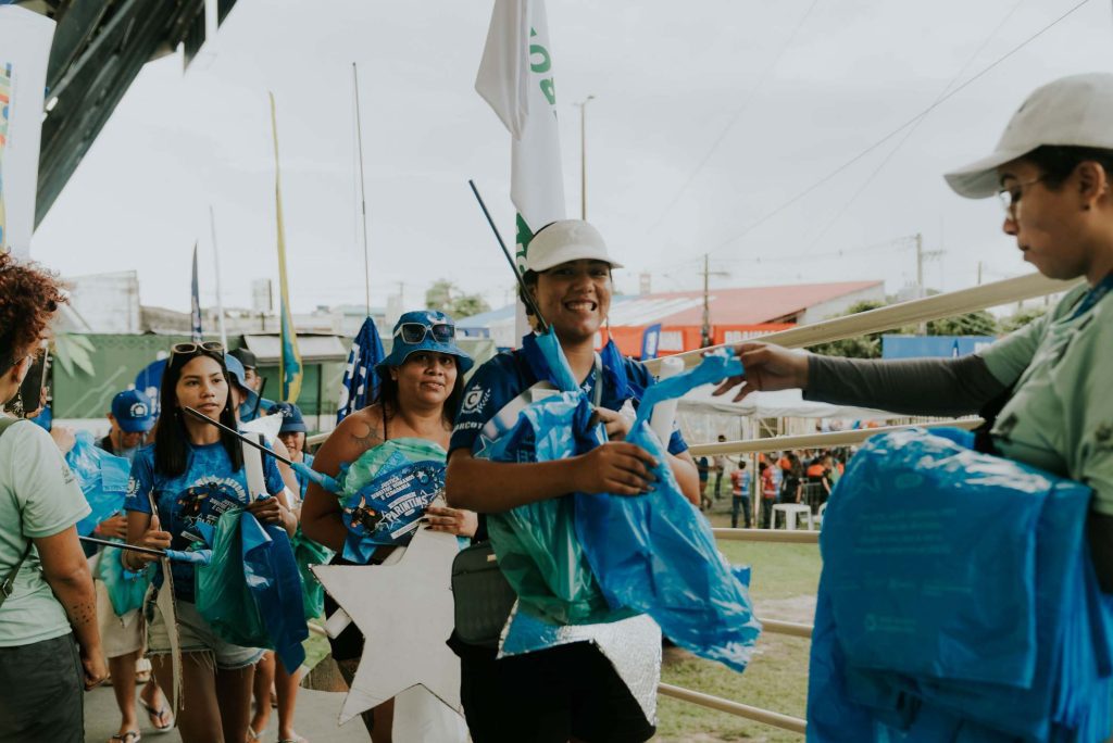 Festival de Parintins 2025: ‘Recicla, Galera’ supera meta e destina mais de 10 toneladas de resíduos à reciclagem 6 Festival de Parintins 2025: ‘Recicla, Galera’ supera meta e destina mais de 10 toneladas de resíduos à reciclagem