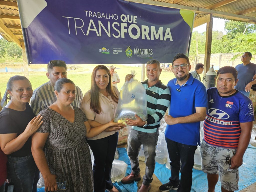 Governo do Amazonas entrega 60 mil alevinos para piscicultores de Iranduba 3 Governo do Amazonas entrega 60 mil alevinos para piscicultores de Iranduba