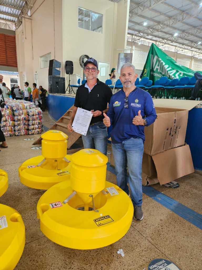 Governo do Amazonas entrega mais de R$ 1,1 milhão a agricultores do interior o estado 4 Governo do Amazonas entrega mais de R$ 1,1 milhão a agricultores do interior o estado