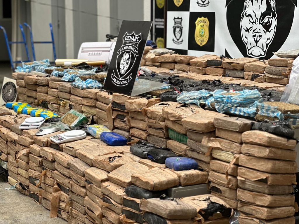 Governo do Amazonas inicia incineração de 40 toneladas de drogas apreendidas 8 Governo do Amazonas inicia incineração de 40 toneladas de drogas apreendidas