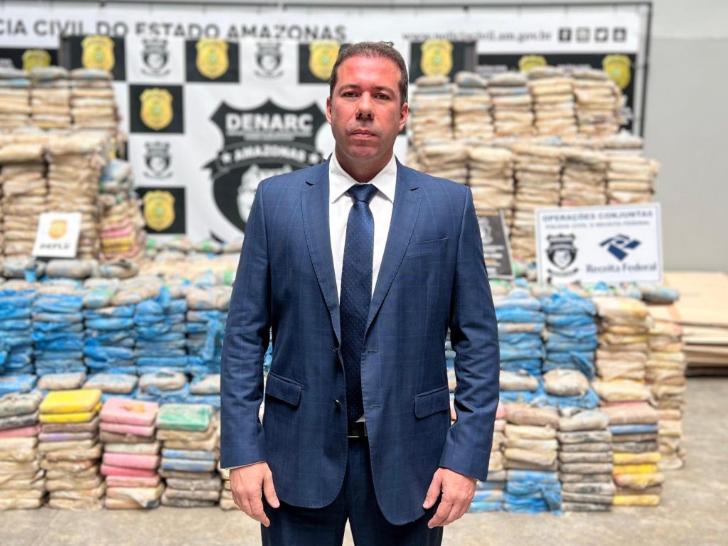 Governo do Amazonas inicia incineração de 40 toneladas de drogas apreendidas 4 Governo do Amazonas inicia incineração de 40 toneladas de drogas apreendidas