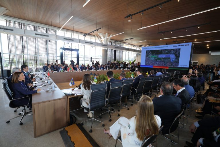 Governador Wilson Lima propõe carta conjunta de governadores para a COP30 e alerta para entraves no licenciamento da BR-319 4_Foto Diego Peres Secom