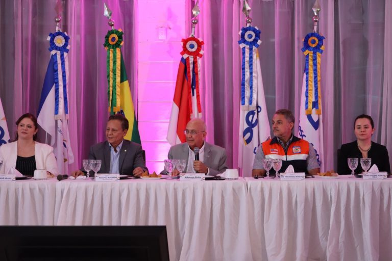 Defesa Civil do Amazonas apresenta panorama da estiagem durante reunião na Fecomércio-AM