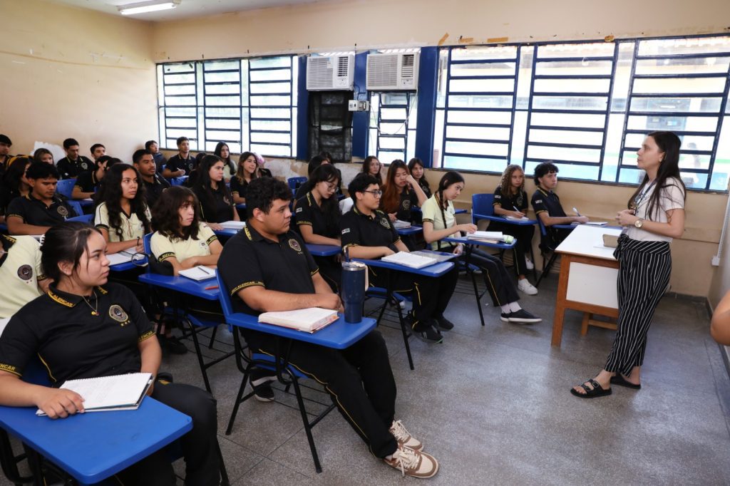No Amazonas, mais de 42 mil alunos da rede estadual deverão fazer o Enem 2025