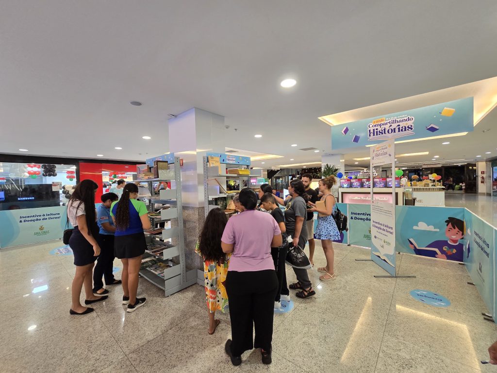 Imprensa Oficial promove 4ª edição do Compartilhando Histórias e incentiva a leitura com mais de 4 mil livros