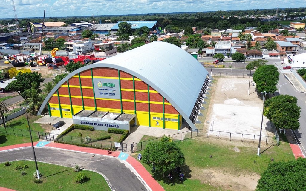 Parintins celebra 173 anos com investimentos históricos e transformação na infraestrutura urbana