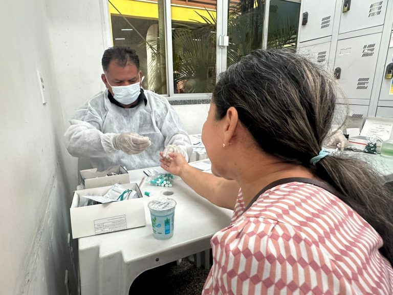 Governo Presente: Ação da FVS-RCP amplia proteção contra HIV, sífilis e ISTs