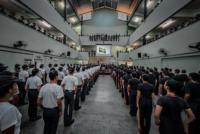 Dia do Diretor Escolar: Gestão militar em escolas públicas estaduais norteiam ensino com pilares na disciplina e liderança
