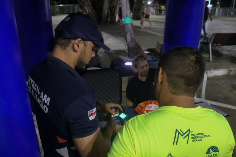 Detran-AM leva atividades interativas de conscientização ao bairro Ponta Negra