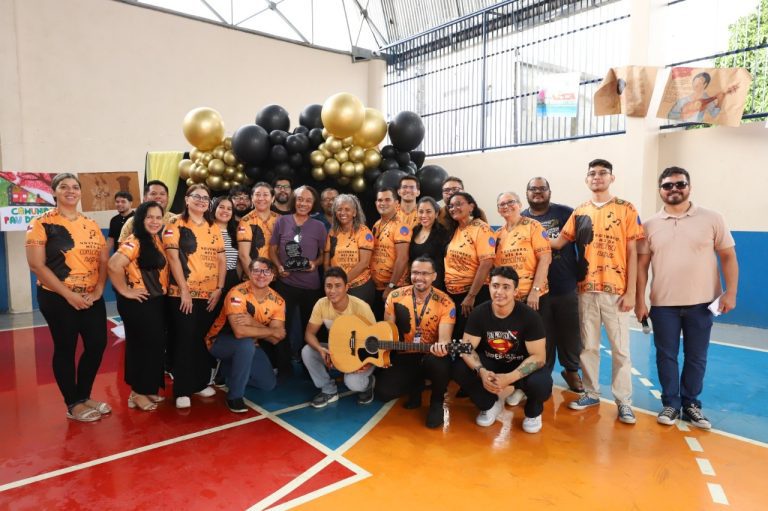 Consciência negra: Alunos da EE Professor Jorge Karam Neto celebram artistas negros da Música Popular Brasileira