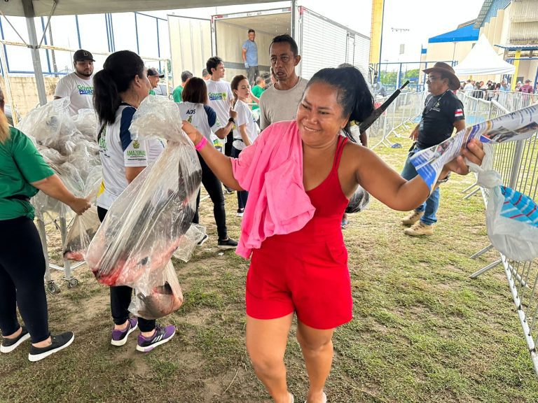 Governo Presente: ADS distribui seis toneladas de peixe e promove uma Feira de Produtos Regionais