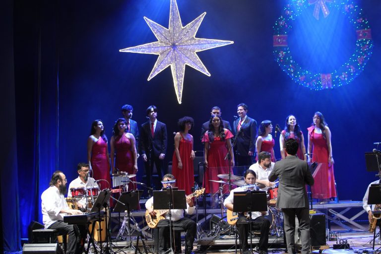 ‘Jazz Natalino’ estreia no Teatro Amazonas com emoção e releituras jazzísticas do cancioneiro cristão