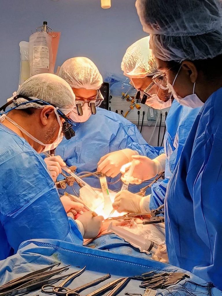 Hospital Delphina Aziz faz cinco transplantes renais em menos de 24 horas