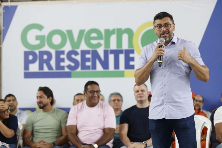 Governador Wilson Lima acompanha última edição do Governo Presente em 2025, com ação especial de Natal na zona sul de Manaus