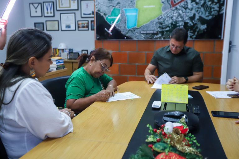UGPE assina termo para compartilhar espaço comunitário do Prosamin+ com moradores do Morro da Liberdade