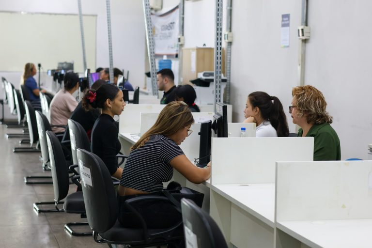 Sine Amazonas divulga 54 vagas de emprego para esta terça-feira