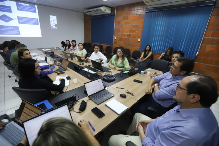 Governo do Amazonas e BID alinham metas e planejamento para avanço das obras do Prosamin+ em 2026